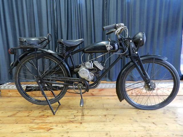 Image 1/10 of Express Werke DUMMY (1939)