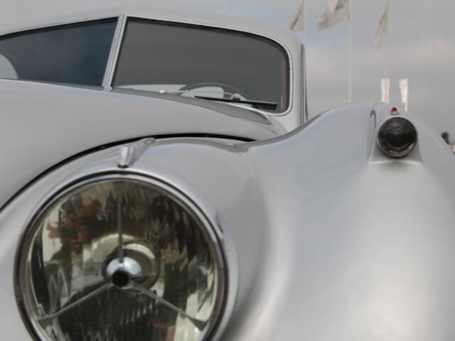 Jaguar XK 120 FHC