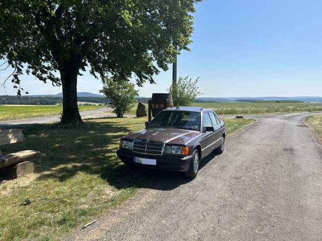 Bild 1/10 von Mercedes-Benz 190 E 1.8 (1991)