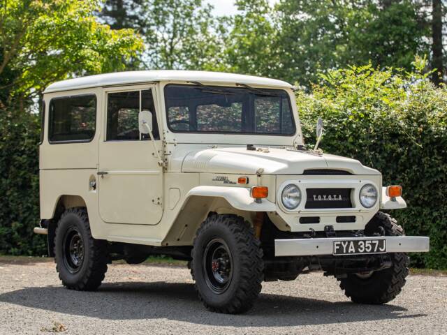 Afbeelding 1/35 van Toyota Land Cruiser FJ 40 (1971)