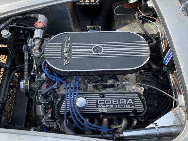 AC Cobra 427