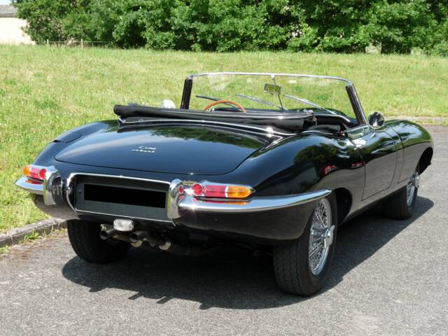Jaguar E-Type 3.8