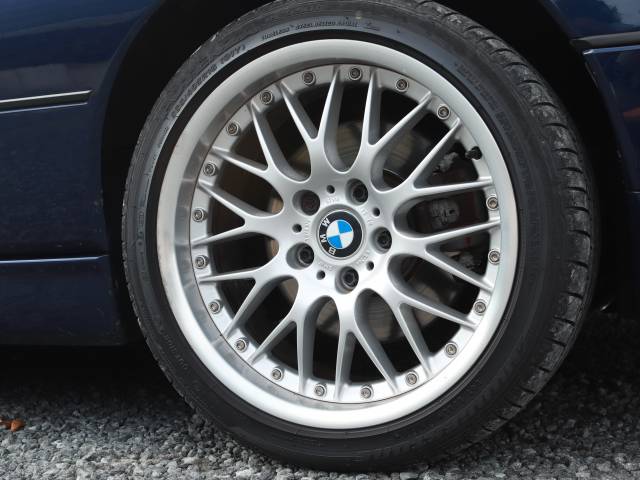 BMW 850i
