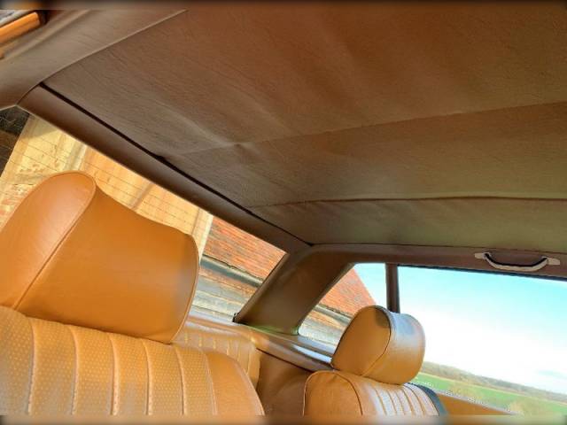 Mercedes-Benz 500 SL