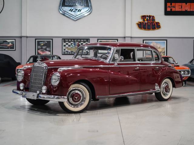 MERCEDES ADENAUER W 186 - 300 B Oldtimer