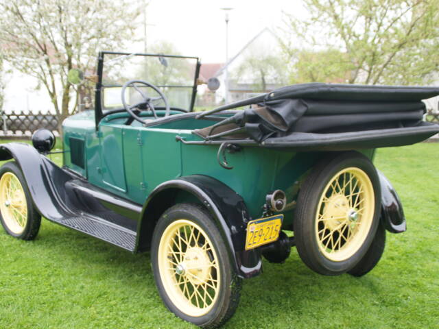 Ford Model T Touring