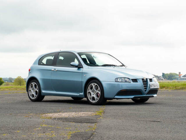 Image 1/50 de Alfa Romeo 147 3.2 GTA (2004)