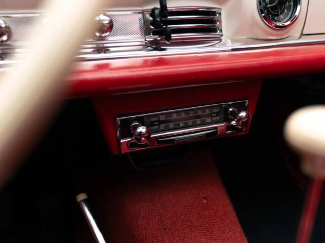 Mercedes-Benz 300 SL Roadster