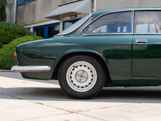 Alfa Romeo Giulia GT 1300 Junior
