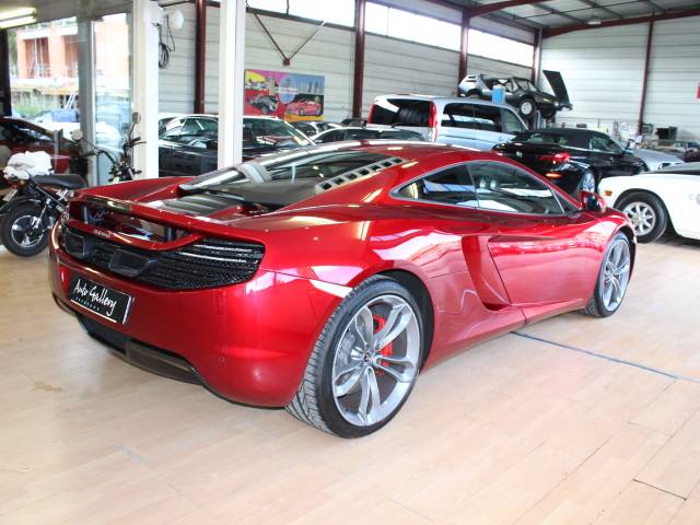 McLaren MP4-12C