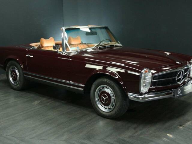 Mercedes-Benz 280 SL