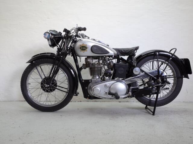 BSA M 24 Gold Star