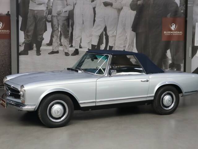 Mercedes-Benz 280 SL
