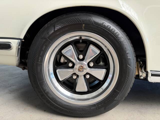 Porsche 911 2.2 T