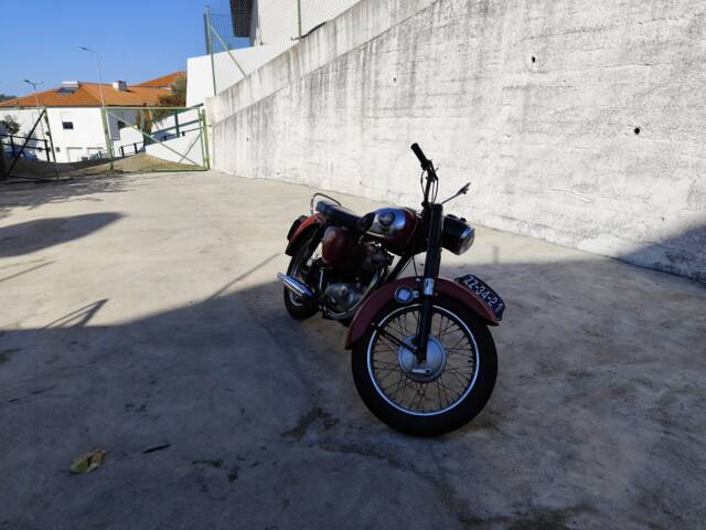 BSA B 44
