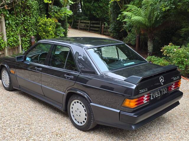Mercedes-Benz 190 E 2.3-16