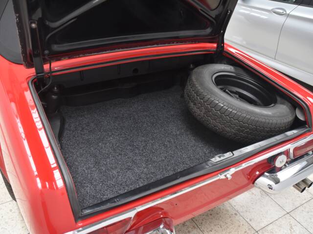 Mercedes-Benz 230 SL