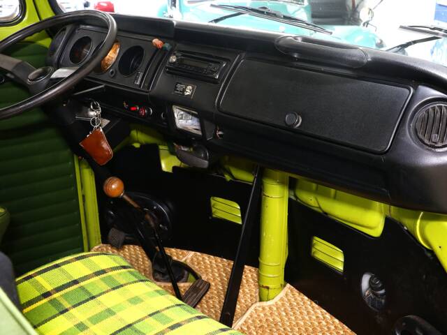 Volkswagen T2b Camper