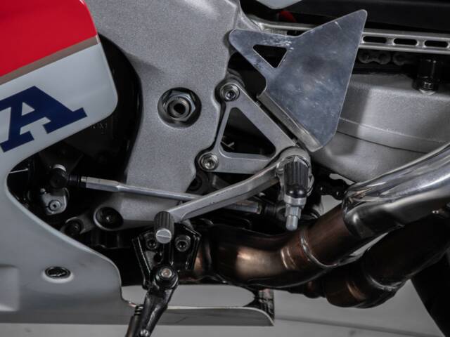 Honda VFR 750R RC 30