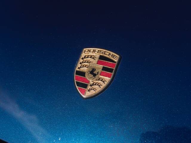 Porsche 911 Carrera 4