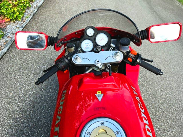 Ducati 888 Strada