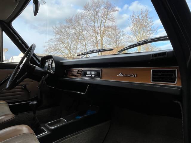 Audi 100 LS