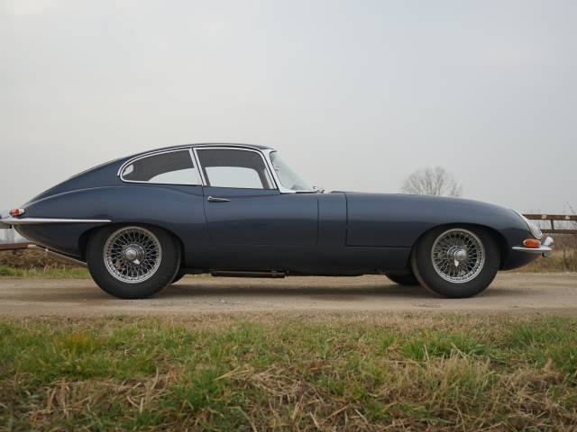 Jaguar E-Type 3.8