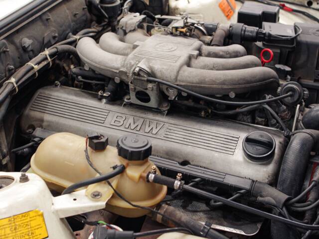BMW 325i