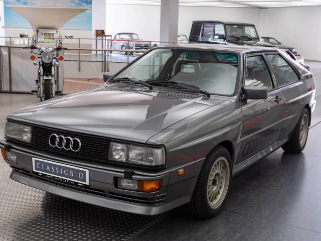 Bild 1/34 von Audi quattro 20V (1989)