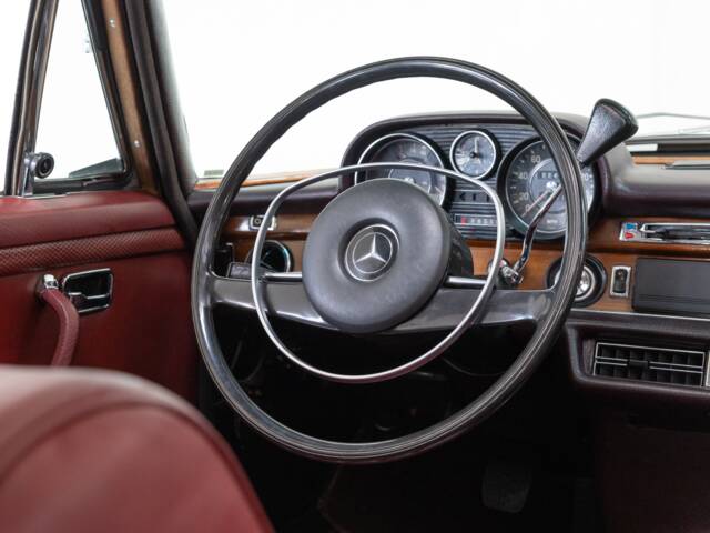 Mercedes-Benz 280 SEL 4,5