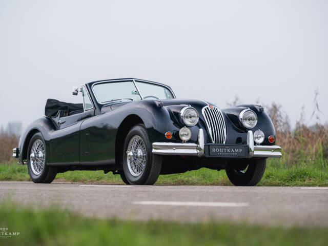 Immagine 1/19 di Jaguar XK 140 DHC (1956)