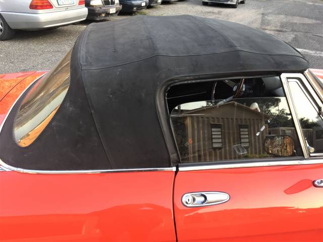 Alfa Romeo 2000 Spider Veloce