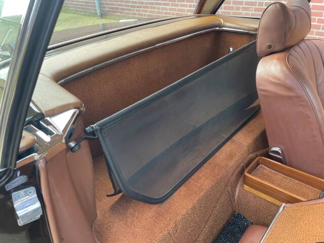 Mercedes-Benz 280 SL