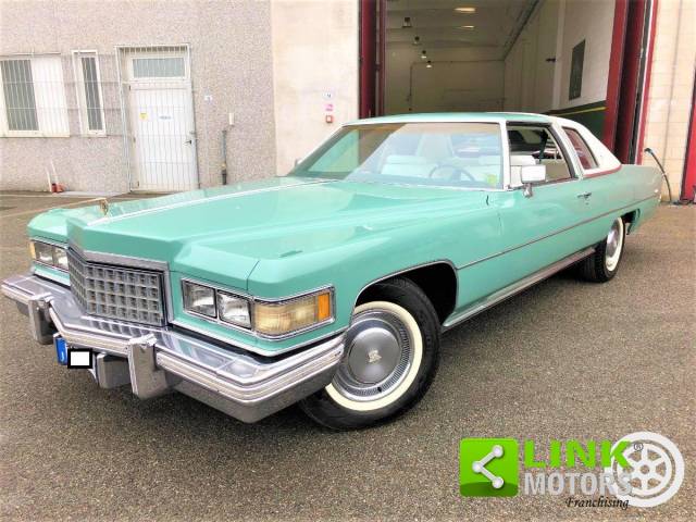 Image 1/20 of Cadillac Coupe DeVille (1976)