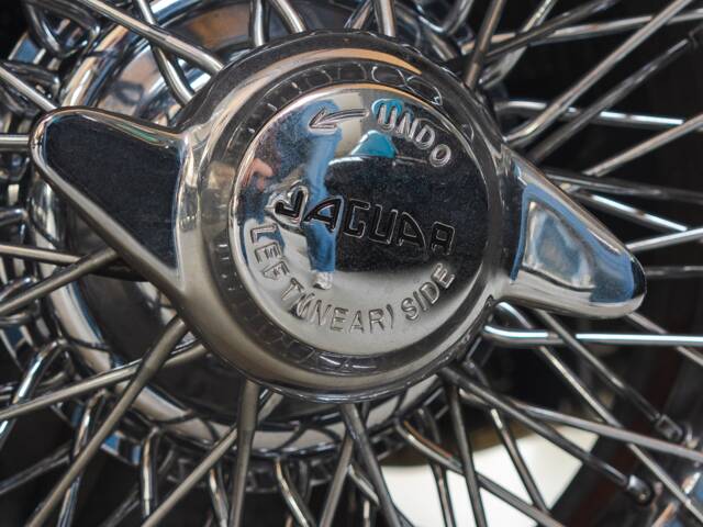 Jaguar E-Type 3.8