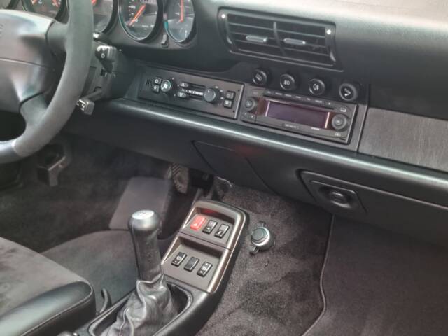 Porsche 911 Carrera 4
