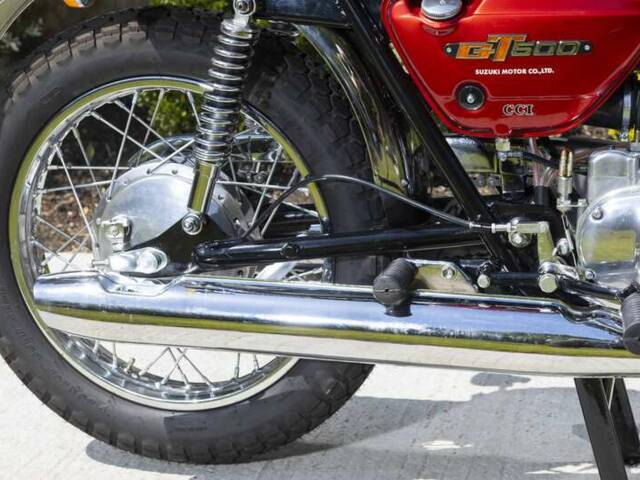 Suzuki GT 500