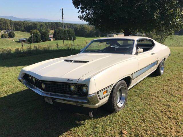 Image 1/12 of Ford Torino GT 2-door fastback (1970)