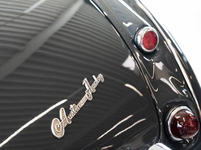 Austin-Healey 100/6 (BN6)