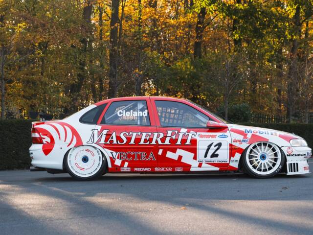 Immagine 1/15 di Vauxhall Vectra 2,0 16V (1997)