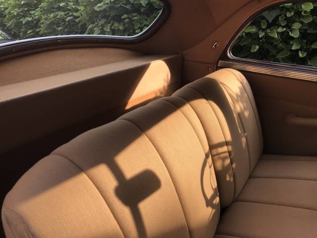 Chrysler Royal