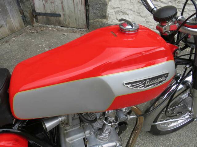 Ducati 350 Mark 3 D