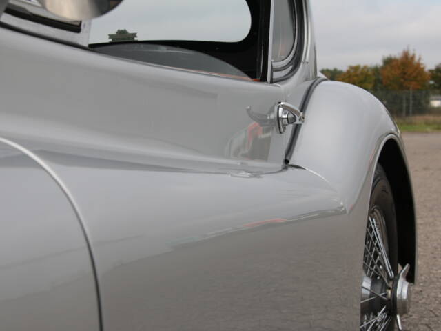 Jaguar XK 120 FHC