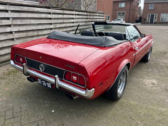 Ford Mustang 250