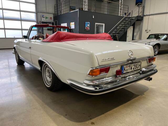 Mercedes-Benz 280 SE