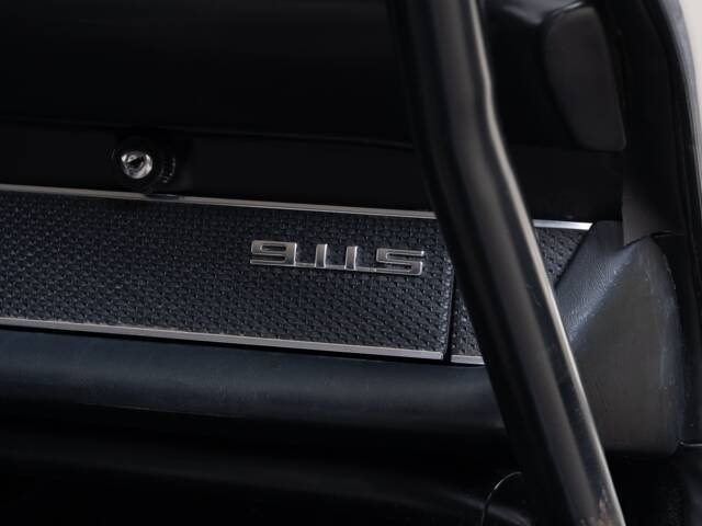Porsche 911 2.2 S