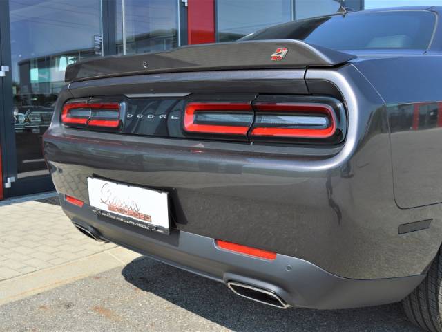 Dodge Challenger SXT