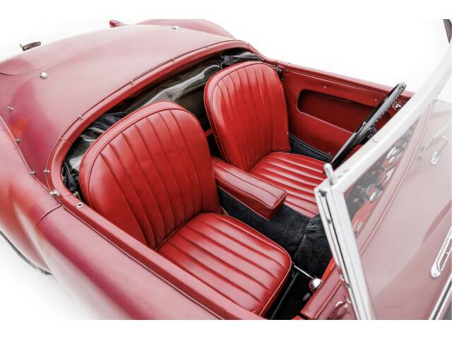 MG MGA 1500