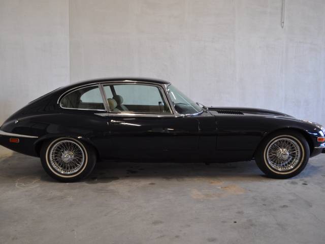 Jaguar E-Type V12 (2+2)