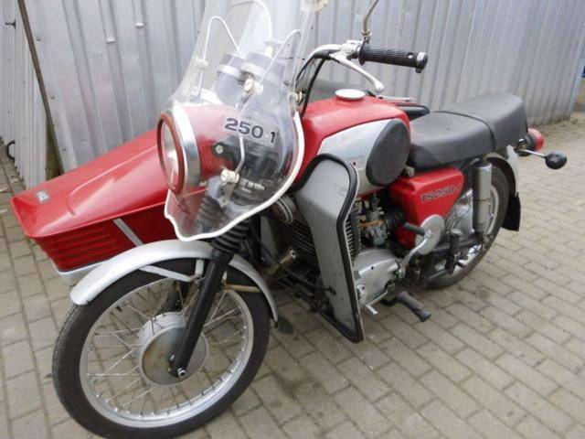 Image 1/19 of MZ DUMMY (1981)